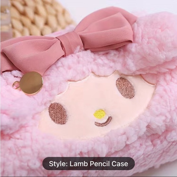 SANRIO HELLO KITTY PENCIL CASE FILLED 6 pencils ✏️ ✏️✏️✏️✏️✏️✏️✏️✏️ - Picture 2 of 12